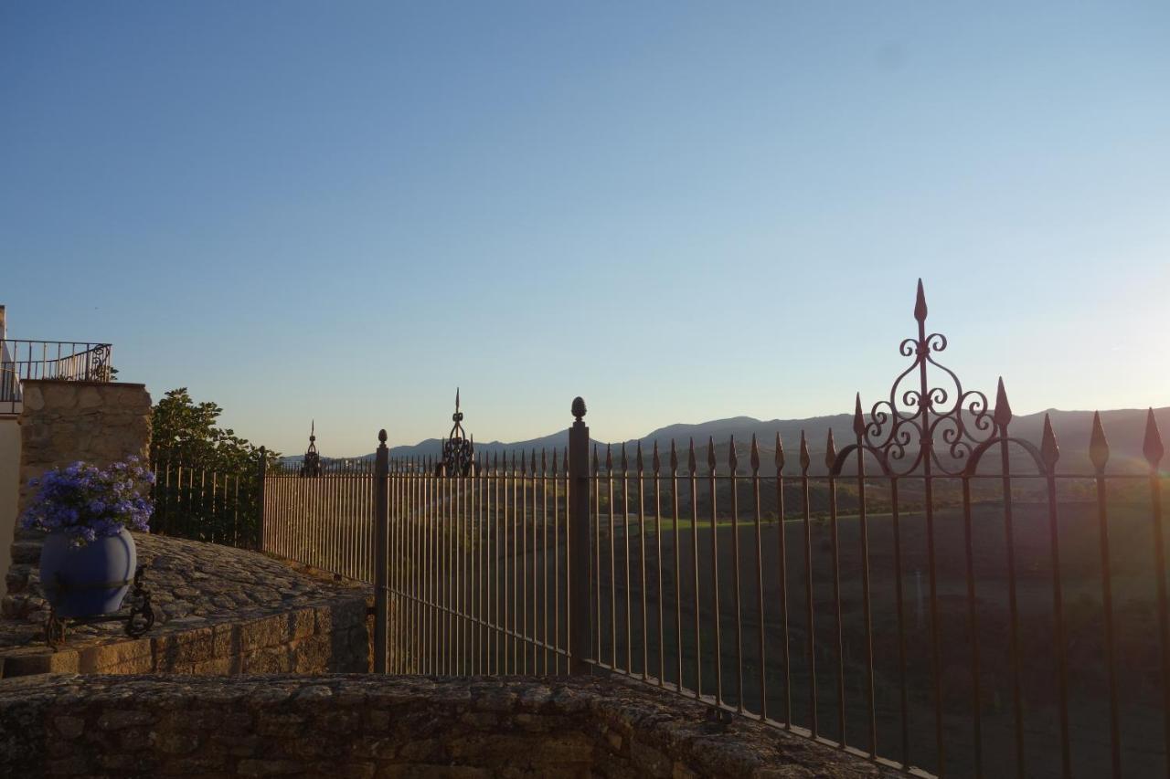 La Escondida Ronda, B&B Bagian luar foto